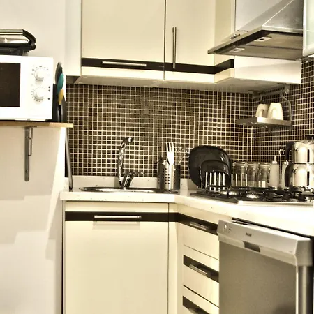 Cozy Flats Studio Apartment *