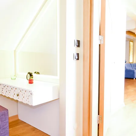 Cozy Flats Studio Apartment