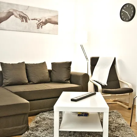 Cozy Flats Studio Apartment *